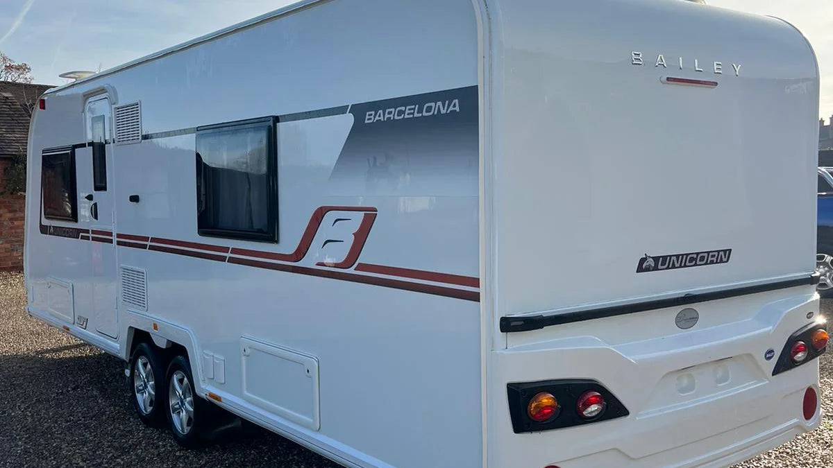 2018 Bailey Unicorn Barcelona fixed bed with motor mover
